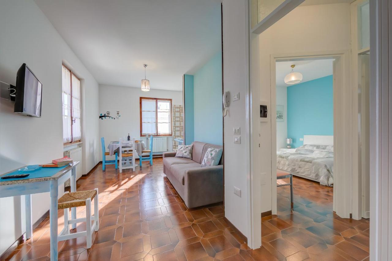 سيرمِيوني Villa Fiorita Apartments - Happy Rentals المظهر الخارجي الصورة