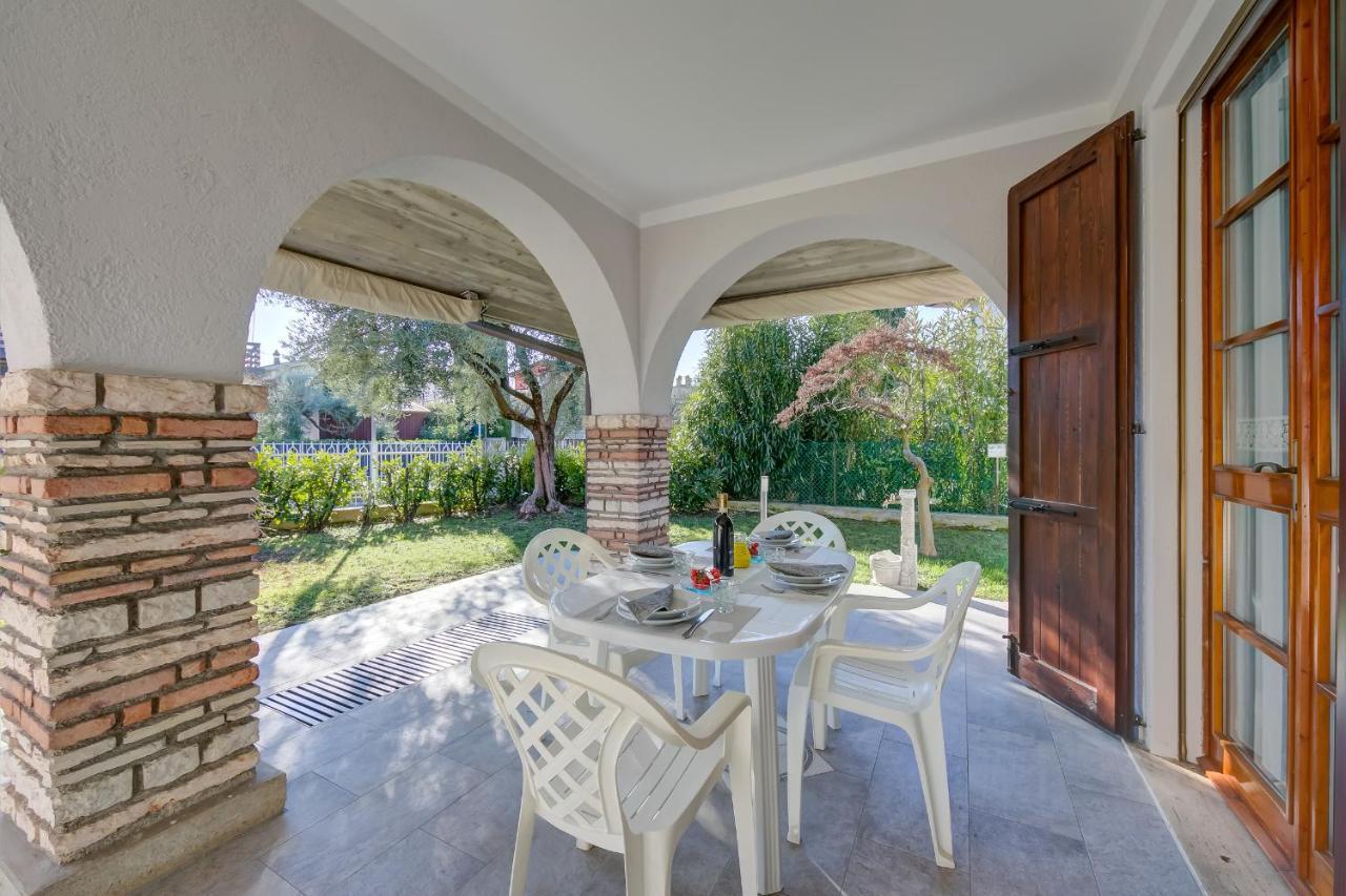 سيرمِيوني Villa Fiorita Apartments - Happy Rentals المظهر الخارجي الصورة