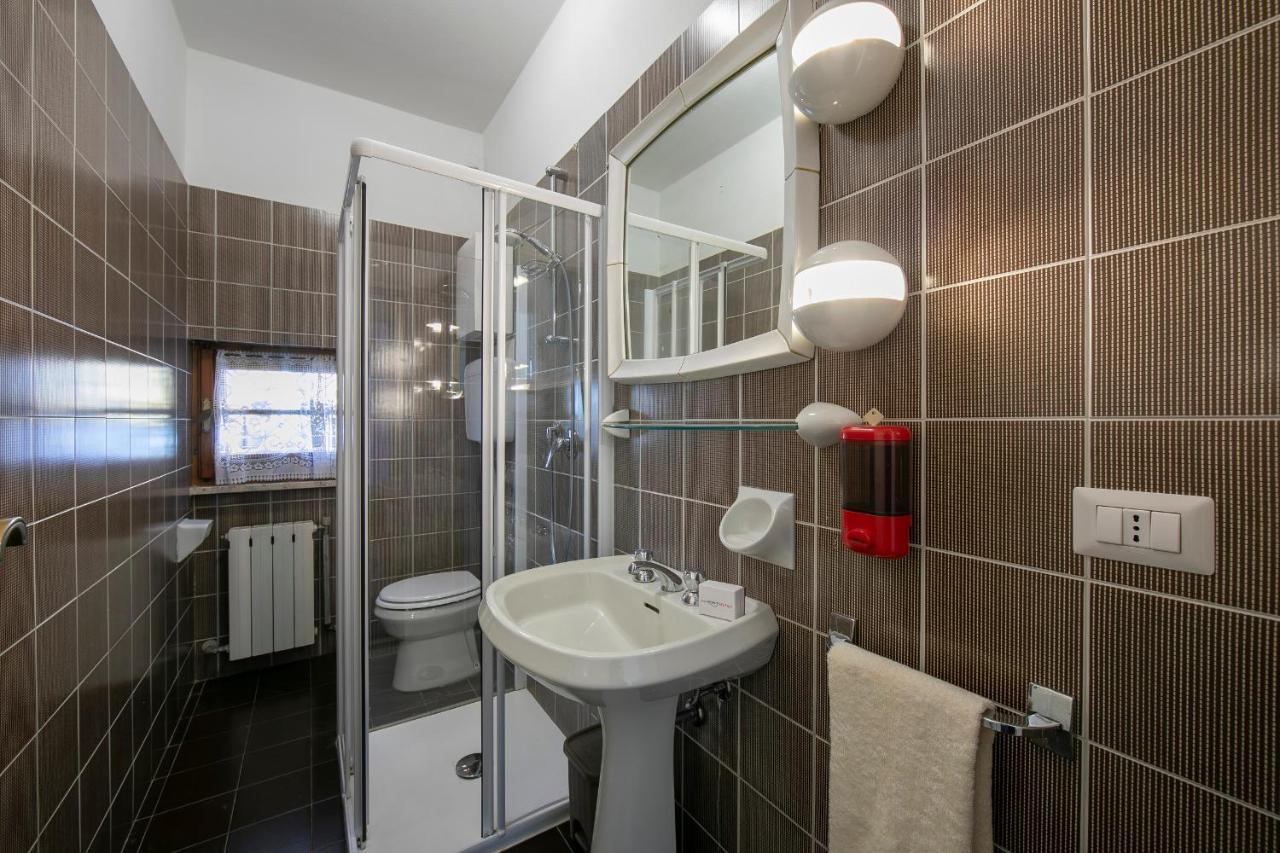 سيرمِيوني Villa Fiorita Apartments - Happy Rentals المظهر الخارجي الصورة